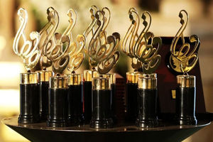 اعلام کاندیداهای تلویزیونی جشن حافظ/ در رقابت با ایرج طهماسب و عادل فردوسی پور ؛ فریدون جیرانی برای «سینما 25» نامزد شد 4 اعلام کاندیداهای تلویزیونی جشن حافظ/ در رقابت با ایرج طهماسب و عادل فردوسی پور ؛ فریدون جیرانی برای «سینما 25» نامزد شد