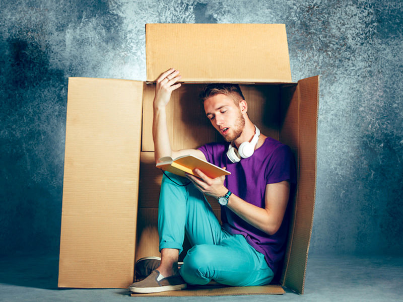 1696437609 841 کارهایی که درونگراها بهتر از بقیه انجام می دهند