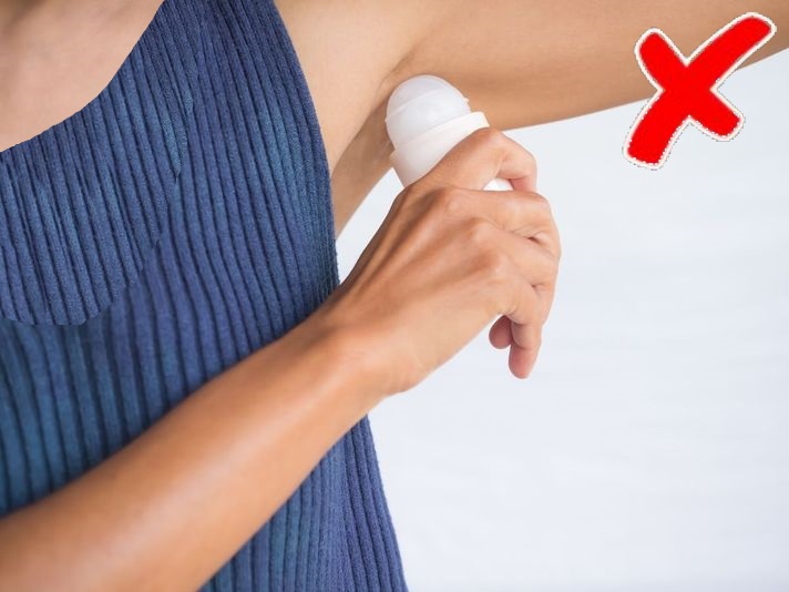 1696844882 50 ۱۱ وسیله شخصی که حتی با نزدیکان تان هم نباید