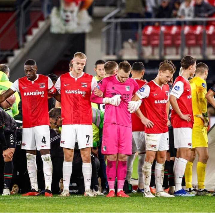 شوک در لیگ هلند با بیهوشی بازیکن نایمخن/ ویدئو 13 photo_2023-10-29_21-38-48