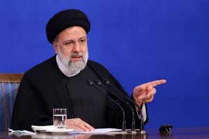 برای حل مشکلات مردم شبانه‌روز جهاد کنید