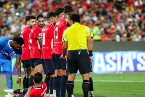 شوت بازیکن نساجی از خط دروازه عبور کرد؟ 6 شوت بازیکن نساجی از خط دروازه عبور کرد؟