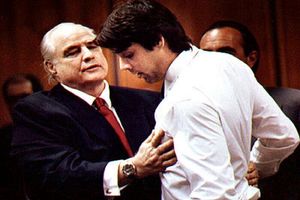 جنایات شگفت و غریب پسر مارلون براندو 6 جنایات عجیب و غریب پسر مارلون براندو