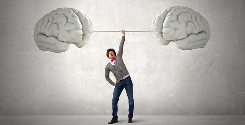 ۱۰ عادت افرادی که در سختی ها هم قوی می همانند 3 ۱۰ عادت افرادی که در سختی ها هم قوی می مانند