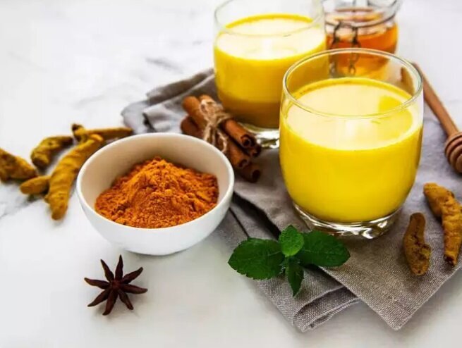 ۴ نوشیدنی که به افت وزن در خواب پشتیبانی می کنند 9 ۴ نوشیدنی که به کاهش وزن در خواب کمک میکنند