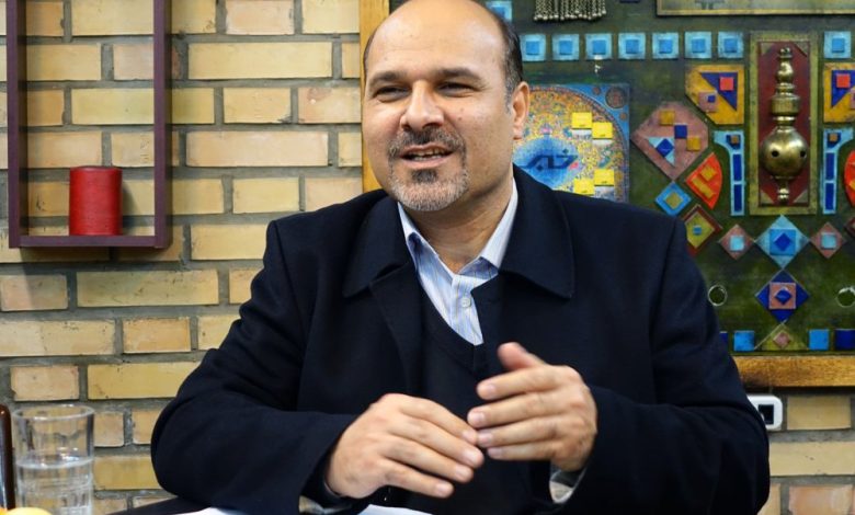 دولت خوش‌خیالی را در تعیین حقوق کنار بگذارد! / حاج‌اسماعیلی: بی‌اعتمادی جدی بین کارگران، بازنشستگان و دولت شکل گرفته است