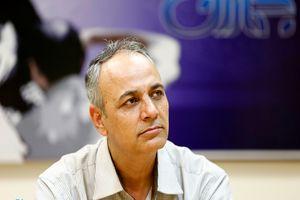 دولت به جای افزایش مالیات مردم تحت فشار، باید تحریم ها را رفع کند