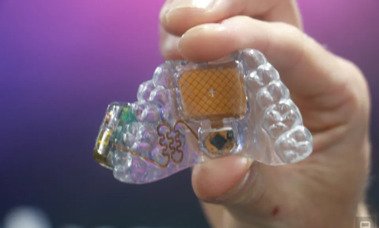 ابزاری برای کنترل موبایل بوسیله زبانمان 1 62879879