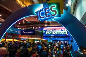 تحقق رویای دوست داران هری پاتر؛ اجرای «فوتبال پهپادی» در نمایشگاه CES2024/ ویدئو 2 تحقق رویای دوست داران هری پاتر؛ اجرای «فوتبال پهپادی» در نمایشگاه CES2024/ ویدئو