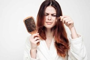 رشد مجدد موهای ریخته با 10 روش طبیعی 4 رشد مجدد موهای ریخته با 10 روش طبیعی