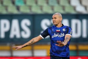 «سیلوا» مجدد استقلالی شد 9 «سیلوا» دوباره استقلالی شد