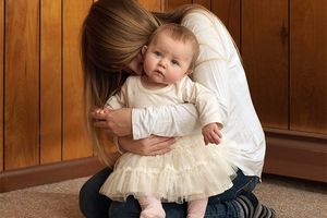 چرا هنگامی به بچه هایمان فکر می کنیم، هراس سراسر وجودمان را میگیرد؟ 3 چرا وقتی به بچه هایمان فکر می کنیم، ترس سراسر وجودمان را میگیرد؟