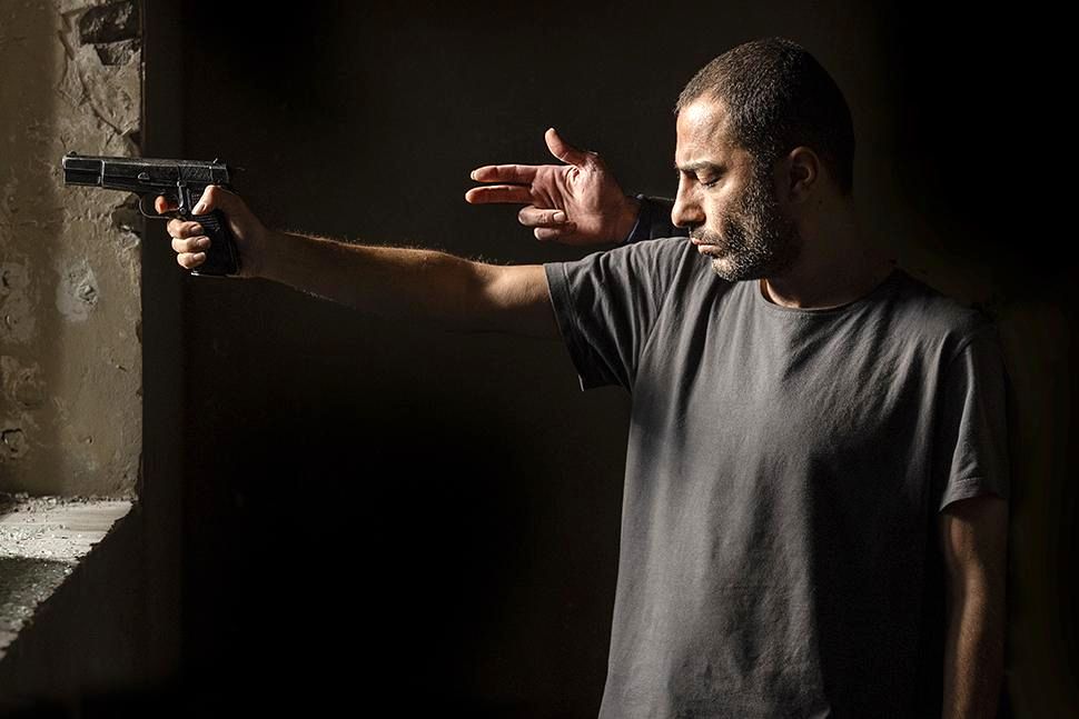 فیلم شب داخلی دیوار