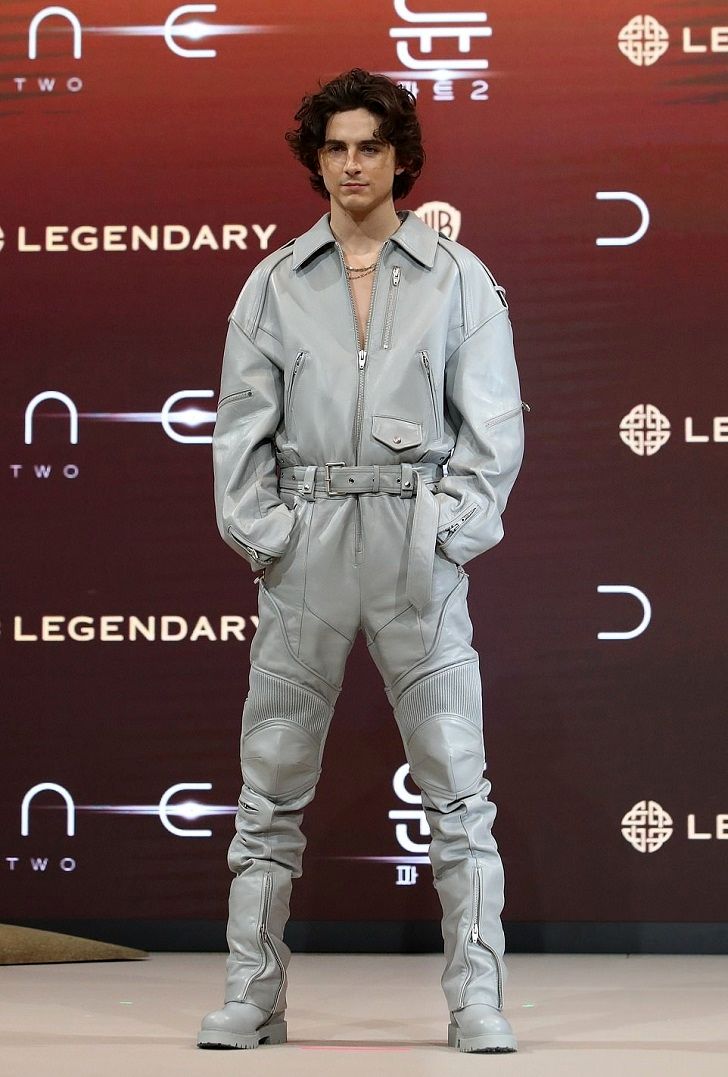 سلبریتی های ثروتمند هالیوود که برای خرید خانه وام های کلان گرفته اند 25 1710667827 12 سلبریتی های ثروتمند هالیوود که برای خرید خانه وام های