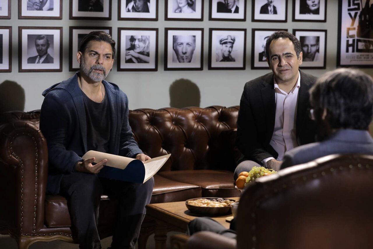 پبمان معادی، سامان مقدم و روایت سخت زندگی و حقیقت/ نابودی کودکی و نیشی که افعی تهران به همه میزند_بام وطن 9 پبمان معادی، سامان مقدم و روایت سخت زندگی و واقعیت/ نابودی کودکی و نیشی که افعی تهران به همه میزند