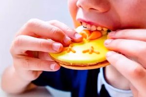 به این ۶ علت به کودکان کلوچه و بیسکوییت ندهید_بام وطن 8 به این ۶ دلیل به کودکان کلوچه و بیسکوییت ندهید