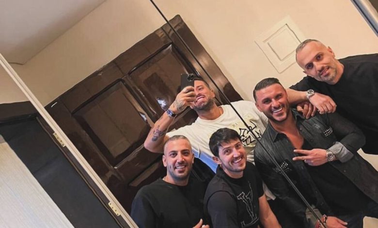 دورهمی سردار آزمون با خواننده معروف/ عکس_بام وطن 1 6017018