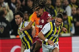 رسوایی بزرگ در تاریخ فوتبال؛ گالاتاسرای بدون انجام مسابقه قهرمان سوپرکاپ ترکیه شد / ویدئو_بام وطن 2 رسوایی بزرگ در تاریخ فوتبال؛ گالاتاسرای بدون انجام مسابقه قهرمان سوپرکاپ ترکیه شد / ویدئو