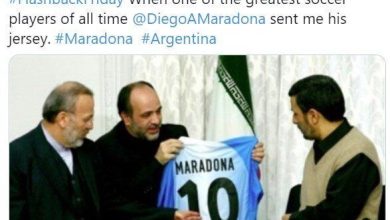 روزی که مارادونا پیراهنش را به محمود احمدی نژاد هدیه داد/ عکس_بام وطن 3 روزی که مارادونا پیراهنش را به محمود احمدی نژاد هدیه داد/ عکس