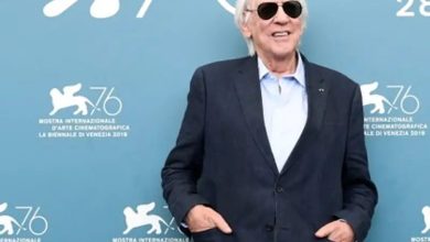 دونالد ساترلند، بازیگر مشهور کانادایی در ۸۸ سالگی درگذشت_بام وطن 4 933e2852d82ced32fec09fbaf41929d990e5a9e9-566x800