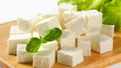 ۸ عارضه جانبی مصرف بیش از حد پنیر