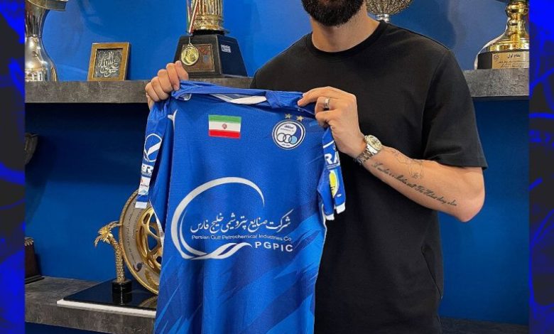 ستاره استقلال قراردادش را تمدید کرد_بام وطن 1 ictmx4af