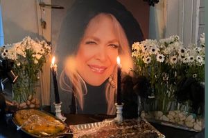 رونمایی از گنجینه و تندیس بیتا فرهی در موزه سینما_بام وطن 5 رونمایی از گنجینه و تندیس بیتا فرهی در موزه سینما