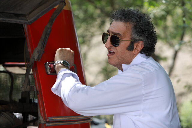 تحول چهره اکبر عبدی در یک سریال تازه تلویزیونی_بام وطن 10 تغییر چهره اکبر عبدی در یک سریال جدید تلویزیونی | ببینید