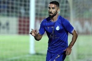 غیبت مهرداد محمدی در دربی قطعی شد_بام وطن 2 غیبت مهرداد محمدی در دربی قطعی شد