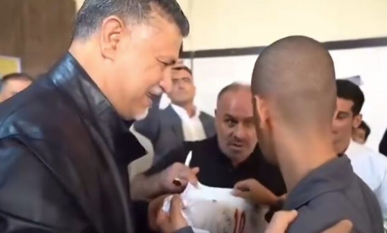 کار قشنگ و خداپسندانه علی دایی/ عکس_بام وطن 1 2218662_378