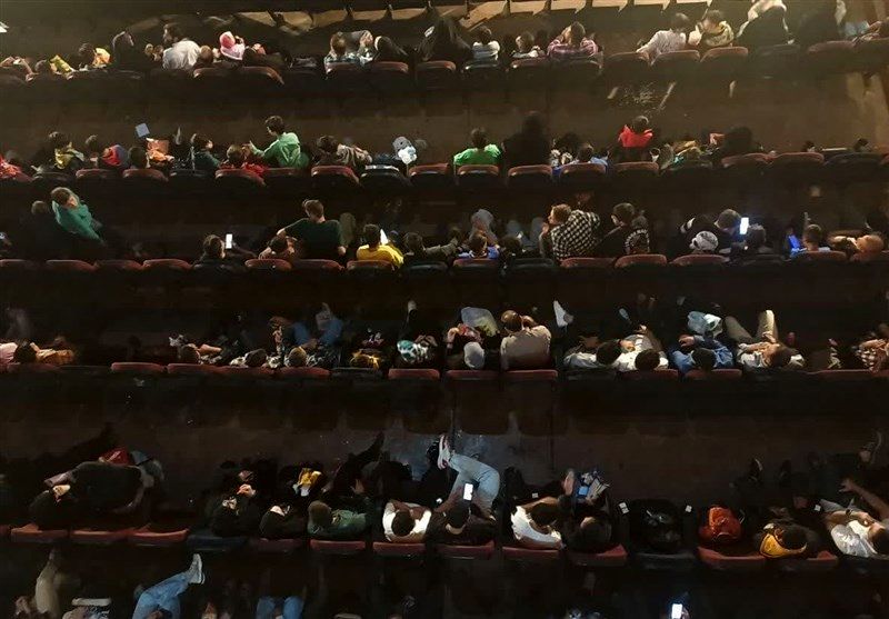 خطر ریزش در کمین سینما هجرت کرج/ متروپلی دیگر در راه است؟_بام وطن 4 1729935158 520 خطر ریزش در کمین سینما هجرت کرج متروپلی دیگر در