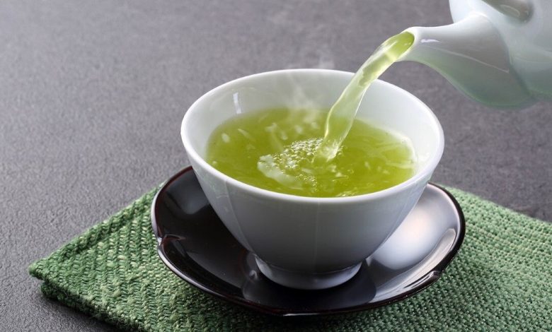 جایگزین کردن قهوه با چای سبز چه مزیتی‌هایی دارد؟ / ترجمه
