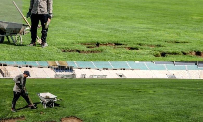 حالت شگفت چمن ورزشگاه تختی در اغاز بازی پرسپولیس/ تصویر_بام وطن 1 (عکس) وضعیت عجیب چمن ورزشگاه تختی در آستانه بازی پرسپولیس
