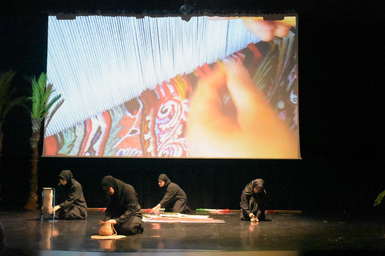 تب ترندها باید در تئاتر نقل شود/ نوجوان امروزی بدون علتحرفی نمیپذیرد_بام وطن 11 تئاتر نوجوانان