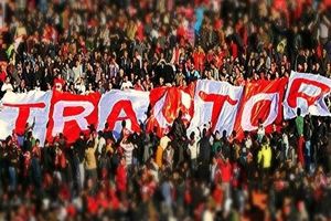 شکستن صندلی‌های ورزشگاه توسط هواداران تراکتور/ آنها در استادیوم وطنی قائمشهر محبوس شدند!/ ویدئو