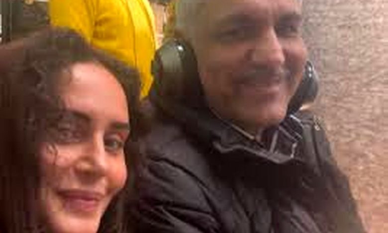 ویدیوی مشترک الناز شاکردوست و مهران مدیری_بام وطن 1 ویدیوی مشترک الناز شاکردوست و مهران مدیری