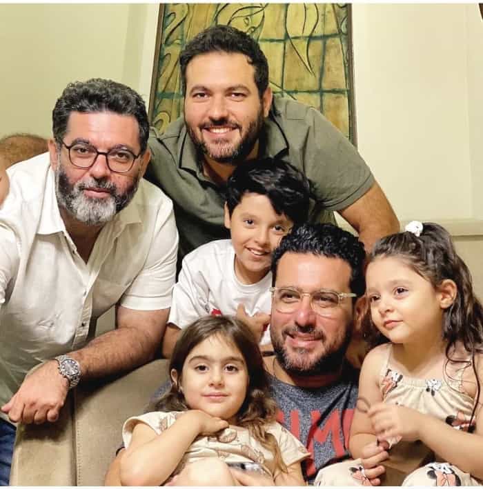 زندگی و آلبوم تصاویر همراه تازه جناب خان /عکس_بام وطن 17 محسن کیایی