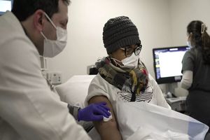 امیدی تازه در علم پزشکی؛ زنی با کلیه خوک رکورد طویلترین زندگی با عضو حیوانی را شکست_بام وطن 2 امیدی تازه در علم پزشکی؛ زنی با کلیه خوک رکورد طولانیترین زندگی با عضو حیوانی را شکست