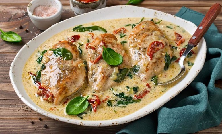 خوراک مرغ خامه ای با اسفناج؛ یک غذای خاص_بام وطن 3 خوراک مرغ خامه ای با اسفناج؛ یک غذای خاص