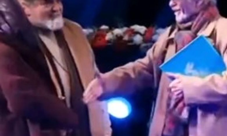 دست دادن مرضیه برومند با رضا بابک! /ویدئو