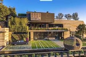 عمارت ۱۲۵ میلیون دلاری سریال «وراثت» در آتش سوخت_بام وطن 5 عمارت ۱۲۵ میلیون دلاری سریال «وراثت» در آتش سوخت