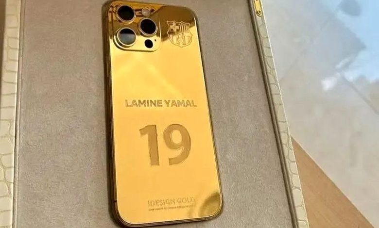 هدیه آیفون طلا توسط ولیعهد عربستان به بازیکنان بارسلونا/ ویدئو_بام وطن 1 هدیه آیفون طلا توسط ولیعهد عربستان به بازیکنان بارسلونا/ ویدئو