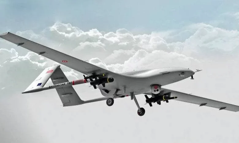 پهپاد بیرقدار ترکیه می‌تواند هر پدافند هوایی را فلج کند عکس
