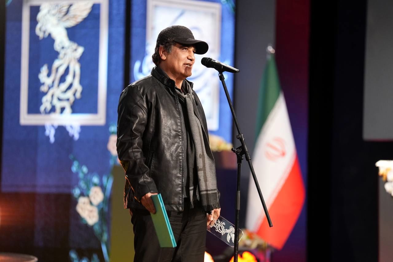 EE5CA9D4 F17D 48C5 B1D4 D0ABF5D987EC