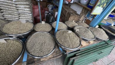 یک مغازه قهوه‌فروشی در آدیس‌بابا در اتیوپی