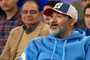 همخوانی دیدنی مهران غفوریان با آهنگ زیر آسمان شهر/ ویدئو_بام وطن 5 همخوانی دیدنی مهران غفوریان با آهنگ زیر آسمان شهر/ ویدئو