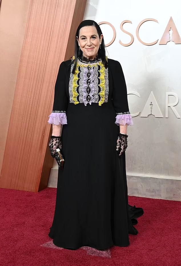 بدترین استایل های اسکار ۲۰۲۵؛ آریانا گرانده با پیراهن پفی در صدر لیست قرار گرفت/ تصاویر_بام وطن 31 1741025130 145 بدترین استایل های اسکار ۲۰۲۵؛ آریانا گرانده با پیراهن پفی