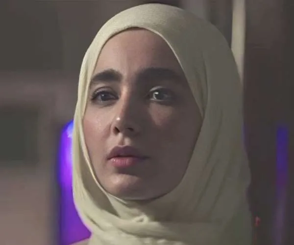 سونیا و سنا حسینی؛ دوقلوهایی که جانشین سارا و نیکای اورجینال سریال «پایتخت» شده اند_بام وطن 11 سریال پایتخت ۷ با حضور ثنا و سونیا حسینی