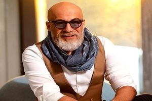 شاه نقش هایی که امیر آقایی به علت شگفت رد کرد/ ویدئو_بام وطن 2 شاه نقش هایی که امیر آقایی به دلیل عجیب رد کرد/ ویدئو