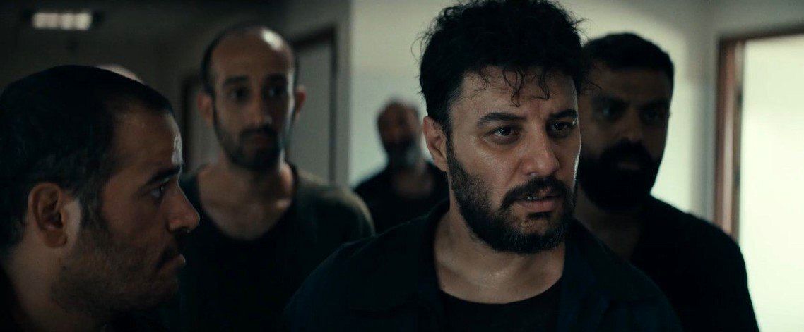 سریال وحشی؛ لوله تفنگ هومن سیدی به سمت خشونت_بام وطن 9 سریال وحشی؛ لوله تفنگ هومن سیدی به سمت خشونت!